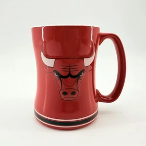 Chicago Bulls 2014 NBA Red Ceramic 14 oz Relief - Raised Logo Mug - Picture 1 of 9