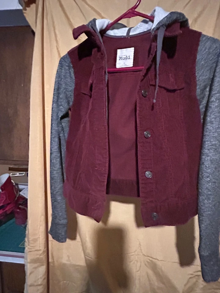 Jaqueta com capuz Mudd Teen girls veludo botão para cima borgonha com mangas de malha p - Imagem 1 de 4