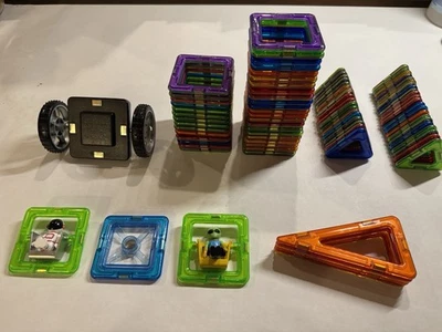 Magformers 84 piezas aleatorias más folletos y tarjetas con forma Foto 1 de 2