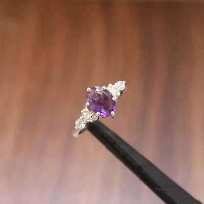 Amethyst Ring in 925 Sterling Silver – Engagement Ring - Image 1 of 4