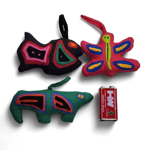 3 adornos navideños vintage de tela de arte popular de felpa KUNA MOLA pez mariposa - Imagen 1 de 2
