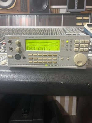 Yamaha MU-128 XG GM TG300B Tongenerator Soundmodul getestet funktioniert super - Bild 1 von 4