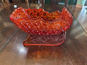 Vintage LG Wright Red Glass Sleigh Decor - Starburst & Scroll Pattern Read Dis - Picture 1 of 11