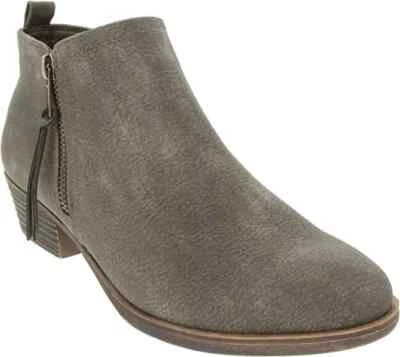 Botín para mujer Rampage estragón oliva en relieve talla 9,5 M Foto 1 de 4