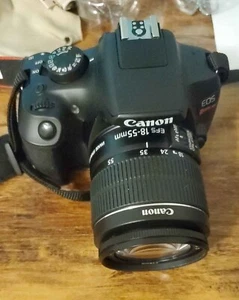 Canon EOS Rebel T6 Camera Bundle with 18-55mm, 75-300mm lens & Nifty 50 - Picture 1 of 2