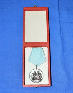 Bulgarian Art & Science Order Medal Kiril & Metodi + Box - Picture 1 of 6