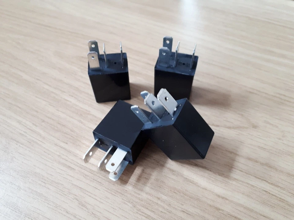 MV Agusta F4 750 1000 1078 Lighting Relay Relais NEW x2 replace 800088572 - Image 1 of 1