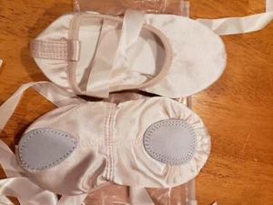 Mädchen iCKER Ballerinas Gr. 1 - Satin - Gummizug & Bänder - gespaltene Ledersohlen - Bild 1 von 3