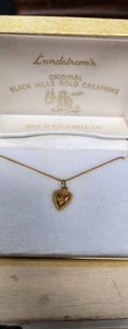 Landstrom’s Vintage 10k Black Hills Gold Pendant 1/20 12k GF Chain Necklace Box - Picture 1 of 3