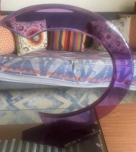 Shlomi Haziza LUCITE SCULPTURE Purple Crescent 24” x 16” x 7” - Imagen 1 de 12