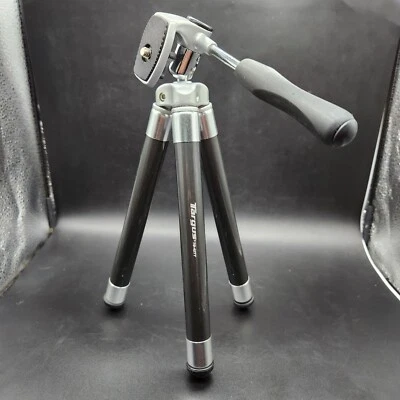 Targus Portable Tripod TG-42TT Extends 11 to 42” Desk/Travel Lightweight Black - Image 1 of 4