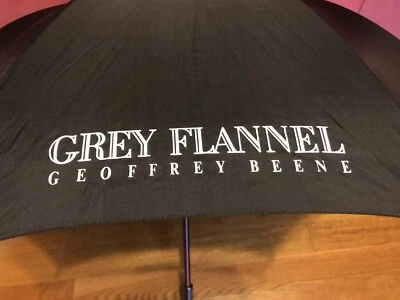 Paraguas de franela gris Geoffrey Beene Foto 1 de 4