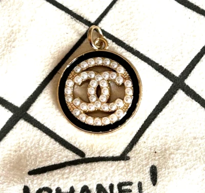 CHANEL Vintage Zipper Pull Button Charm Gold Tone/black/white Pearls 22mm - Image 1 of 4