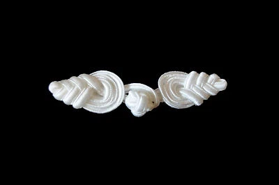 Kiddo 3" Off White White 6 Pairs Chinese Frog Decorative Button Knot Closure - Image 1 of 4
