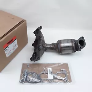 Dorman 674-813 Manifold Catalytic Converter Fits Hyundai Santa Fe (2001-2004) - Picture 1 of 4