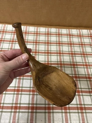 18th Century Sm Sz Outstanding Maple Treenware Scoop W Arched Forward Handle - Image 1 of 4