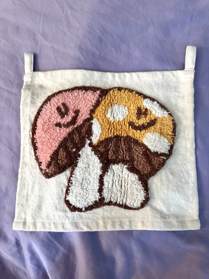 Tapiz de setas pequeño Urban Outfitters Foto 1 de 1