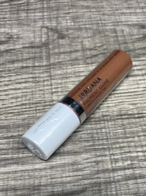 Color de labios líquido JORDANA Pigment Shine 04 DON’T BE LATTE Foto 1 de 2