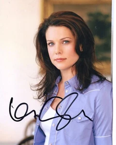 LAUREN GRAHAM SIGNED SEXY GILMORE GIRLS PHOTO (7) - Picture 1 of 3