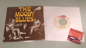 THE MOODY BLUES - WATCHING AND WAITING 7" vinyl single from Portugal - Picture 1 of 3