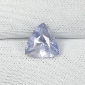 1.35 Cts Best Luster Natural Purplish Blue Iolite - Trillion Cut...!!!!! - Picture 1 of 2