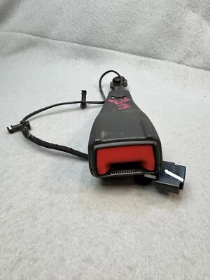Chevrolet Cruze 2011-2016 hebilla de cinturón de seguridad pasajero delantero derecho OEM 618680800A Foto 1 de 4