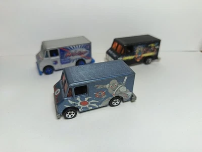 3 HOT WHEELS NINJA COMBACT MEDIC CARBONATED CRUISE GRAVE RAVE VAGON VEDI FOTO - Immagine 1 di 4