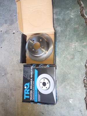 TRQ Rear Solid Brake Rotors Pair Set for Toyota Camry Solara Lexus ES300 - Image 1 of 3