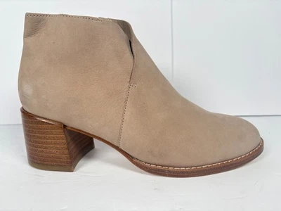 Botines Eileen Fisher Melrose para mujer talla 6 gamuza topo cierre de cremallera Foto 1 de 4