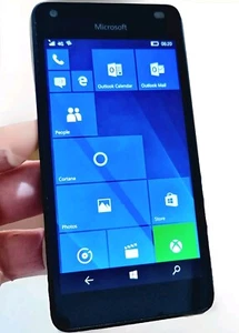 Nokia Lumia 550 - Czarny (odblokowany) 4G Windows 10 Smartphone Nieskazitelny stan - Zdjęcie 1 z 9