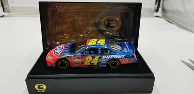 Jeff Gordon #24 Dupont 2003 Monte Carlo Elite 1:32 1 de 1.008 - Imagem 1 de 4