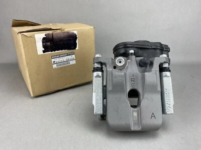 ¡Nuevo! Pinza de freno de disco OEM 23 24 Nissan Rogue D4000-6RA2A - trasera derecha Foto 1 de 4