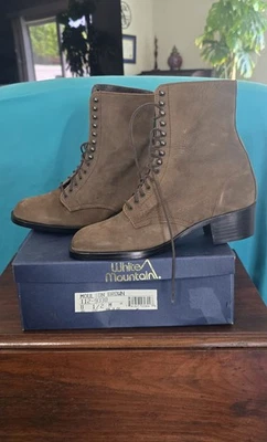 Botas femininas White Mountain marrom moulten 8,5 - Imagem 1 de 4