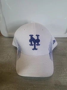 New York Mets MLB New Era 39THIRTY Size Medium-Large - Picture 1 of 14