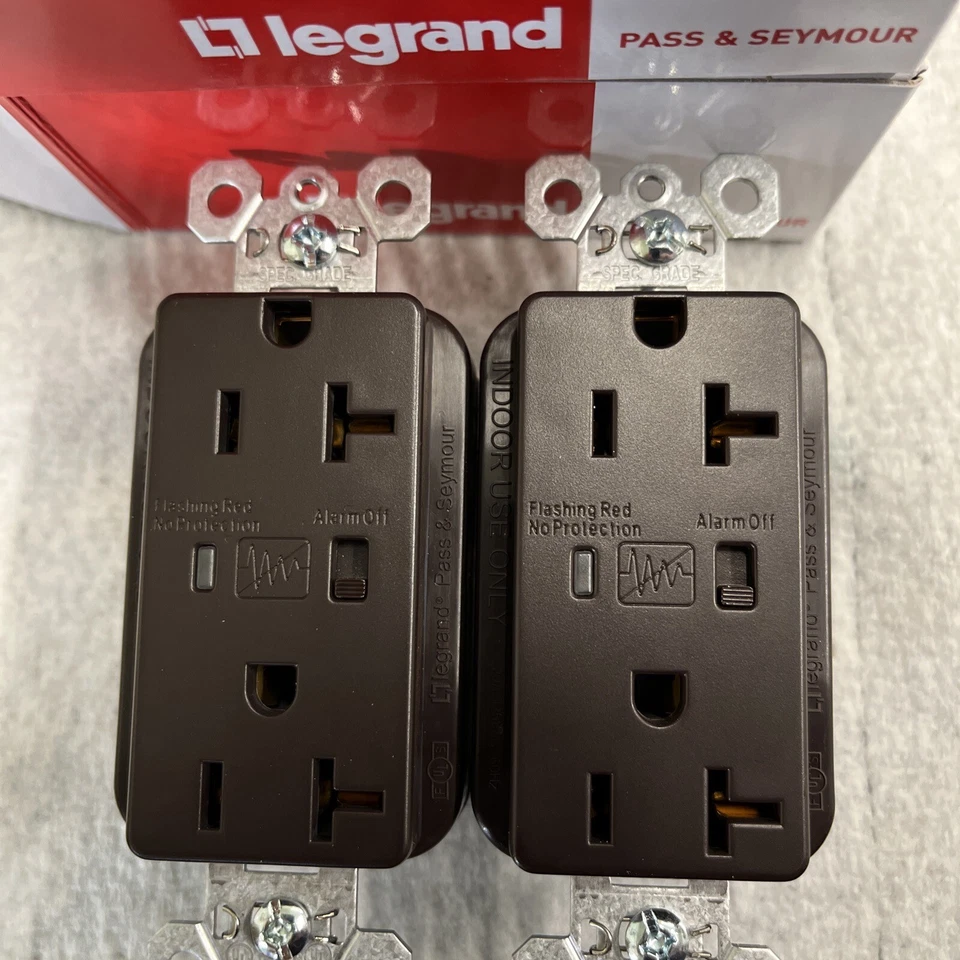 2 LEGRAND Surge Protective Receptacle 20a 125vac 5362-SP Audible Alarm w/LED 2pc - Image 1 of 4