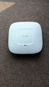 TP-LINK EAP220 WLAN Access-Point - Bild 1 von 3