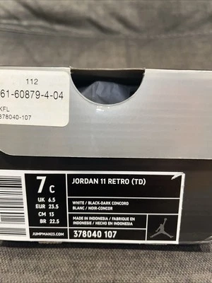 Jordan 11 Retro Foto 1 de 4
