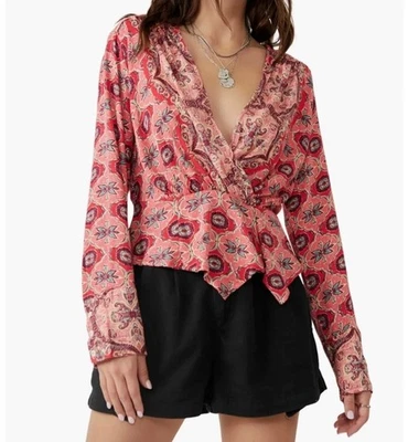 全新 Free People Falling For You 人造裹身上衣 芙蓉 波西米亚风格 尺寸 S 粘胶 — 第 1/4 张图片