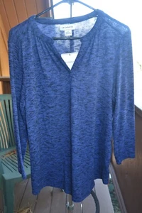 Liz Claiborne Petite Woman’s Blue Top Size LT Sleeve, Pullover - Bild 1 von 3