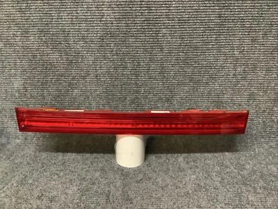 Lincoln MKC 2015-2019 cubierta trasera montada tercera luz trasera LED central OEM Foto 1 de 4