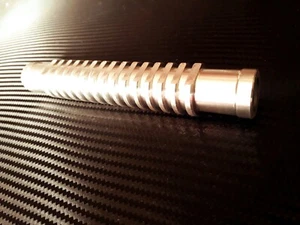 RADIATEUR D'EAU TUYAU ALU CNC 130mm POUR MOTOS QUADS SCOOTERS MOBS AUTOS...... - Imagen 1 de 2