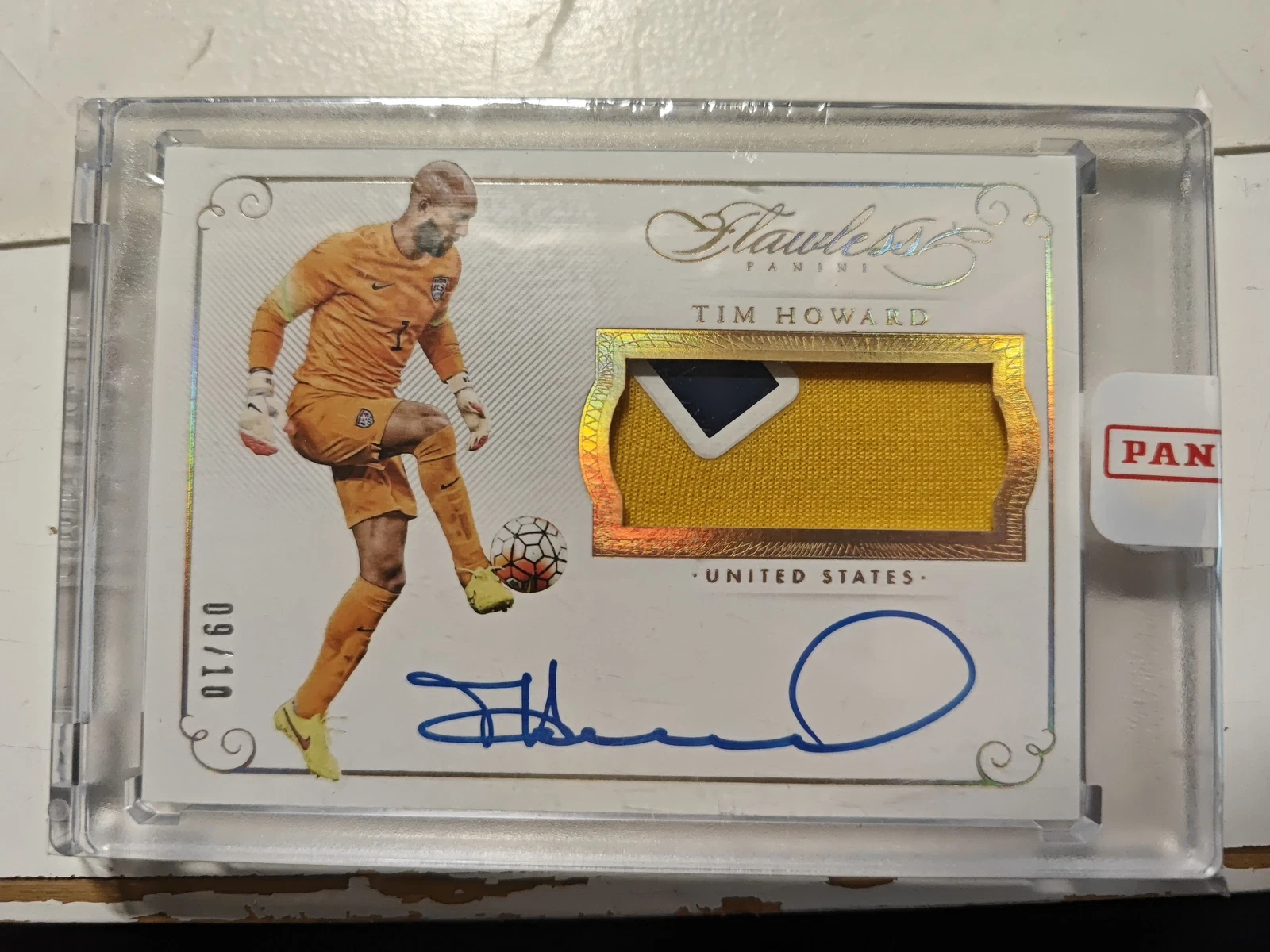 2015-16 Panini flawless Tim Howard game worn patch Autograph gold 09/10 USA