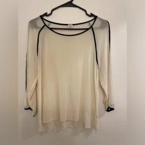 Aritzia Wilfred Women’s Exclusive 100% Silk White With Black Trim Blouse Size S - Picture 1 of 5