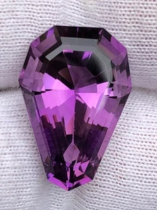 21.25 Carat Exquisite Fancy Pear shape Brazilian amethyst. Perfect for Pendant - Picture 1 of 7