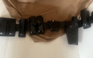 Safariland Tactical Belt 7 Removable Gun Holster Accessory Pouches Leather - Picture 1 of 17