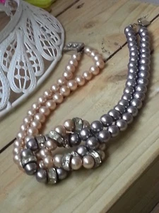 Creme/grau zwei Strang Perlen Mitte Knoten Halsband & Baguette Diamant Set Fang - Bild 1 von 7