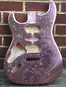 Zurdo EE. UU. Borgoña Niebla Pantano Ceniza Stratocaster Cuerpo Heavy Envejecido Reliquia 3,8 lb - Imagen 1 de 13
