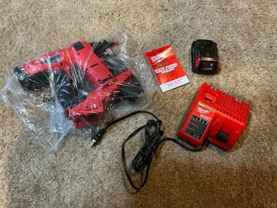 Milwaukee 2746-20 M18 FUEL 18V 18 Gauge Brad Nailer Kit Battery Charger - Image 1 of 4
