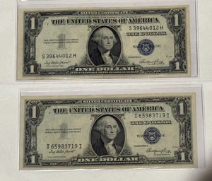 1935 $1 Silver certificates- Blue Seal- Crisp Uncirculated (Lot of 2) - Picture 1 of 5