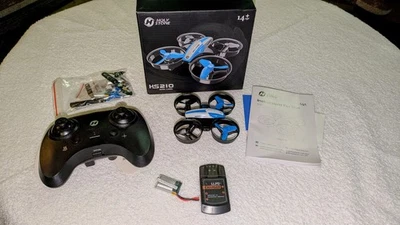 HS210 Holy Stone Quadcopter Indoor Mini Drone for Kids 14+ - Blue - Image 1 of 4